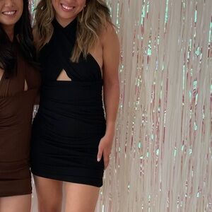 Zara LBD multiple ways